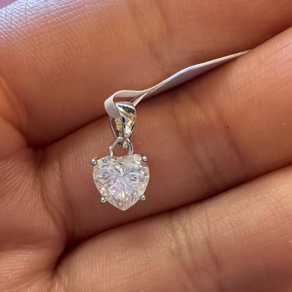 Elegant Silver Heart Pendant